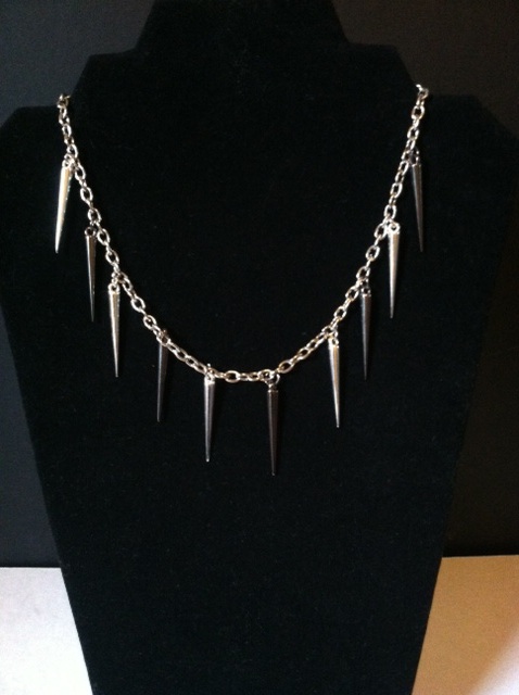 Two-tone Spike Chain