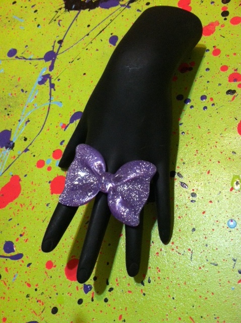X L Bow Ring